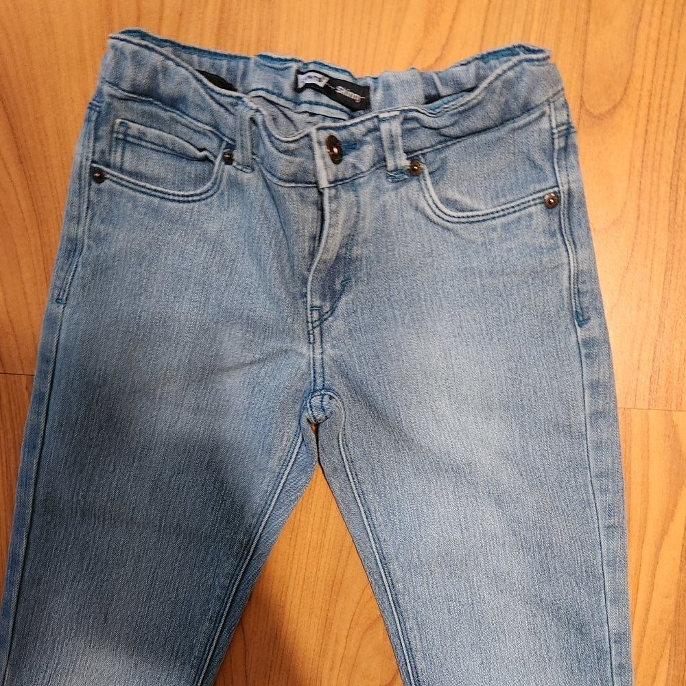 Levi's Girls Light Blue Jeans Sz 10 EUC - Picture 9 of 10